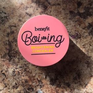 Benefit brightening concealer